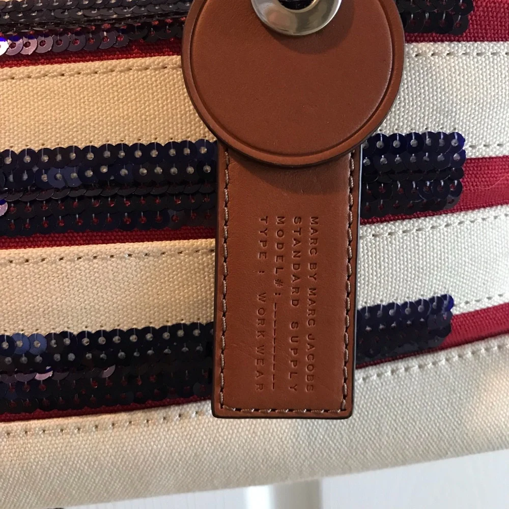 Marc Jacobs American Flag tote new crossbody strap - Picture 7 of 7